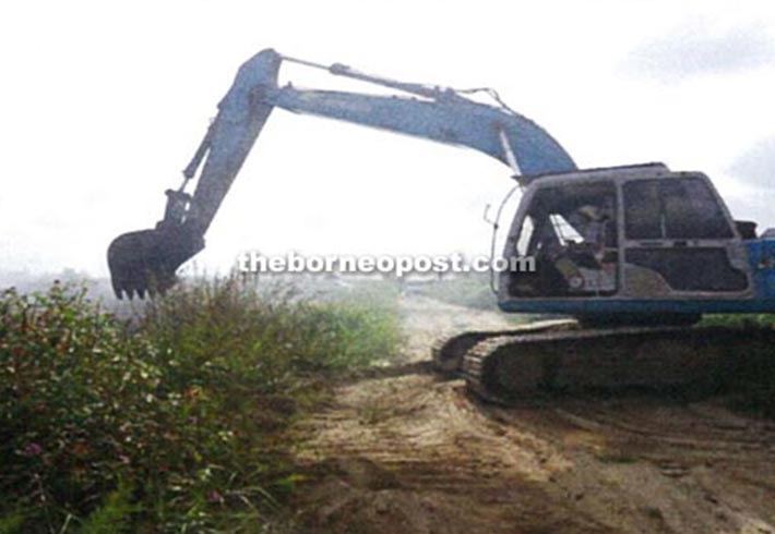 Naim Land fire-fighting team helps to put out forest fire