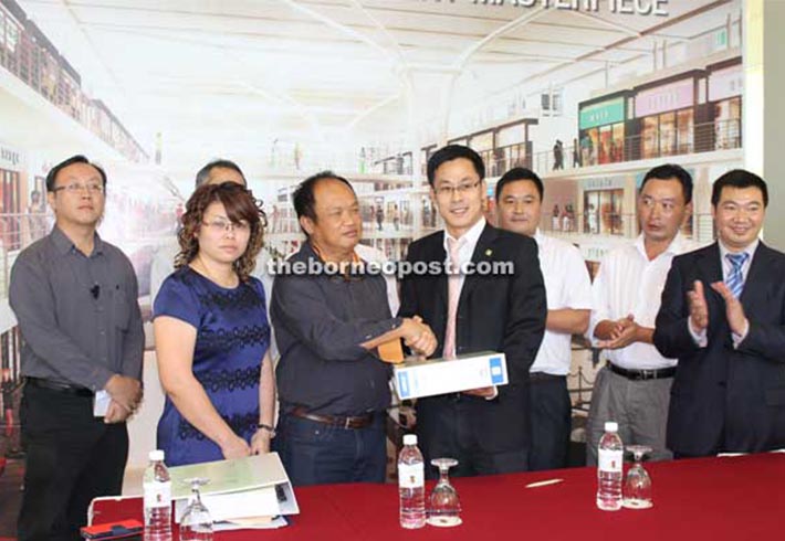 Naim, Sinohydro Corp sign contract for Bintulu Paragon